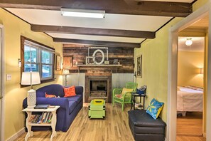 House (2 Bedrooms) | Interior