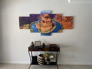 Interior - Rocking Horse Retreat, pool, sleeps 10, lake view, minutes to launch & lake (Lake Havasu City)