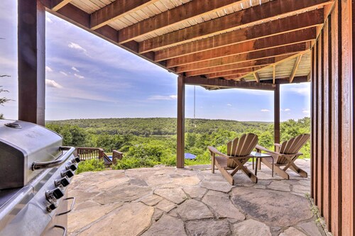 Cozy Studio: Indoor Hot Tub & Inground Pool Access