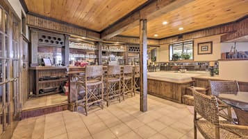 Apartment (0 Bedroom) | Interior