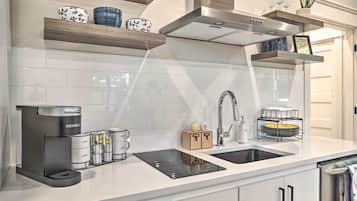 Apartment (0 Bedroom) | Interior