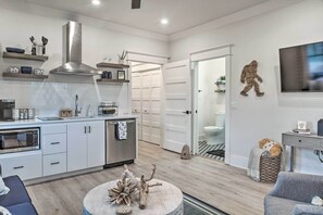 Apartment (0 Bedroom) | Interior