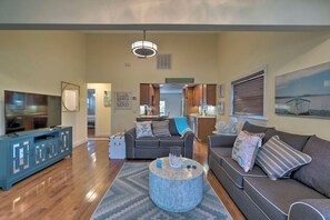 Cottage (2 Bedrooms) | Interior