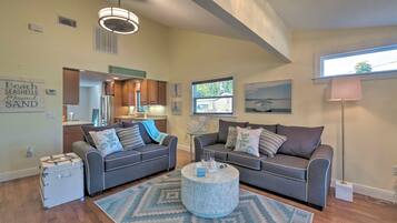 Cottage (2 Bedrooms) | Interior