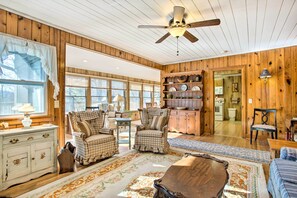 Casa (2 Bedrooms) | Interior