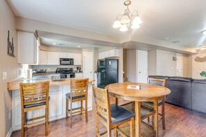 Apartment (3 Bedrooms) | Interior - Inviting Cheyenne Townhome ~ 4 Mi to Downtown (Cheyenne)