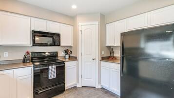 Apartment (3 Bedrooms) | Interior