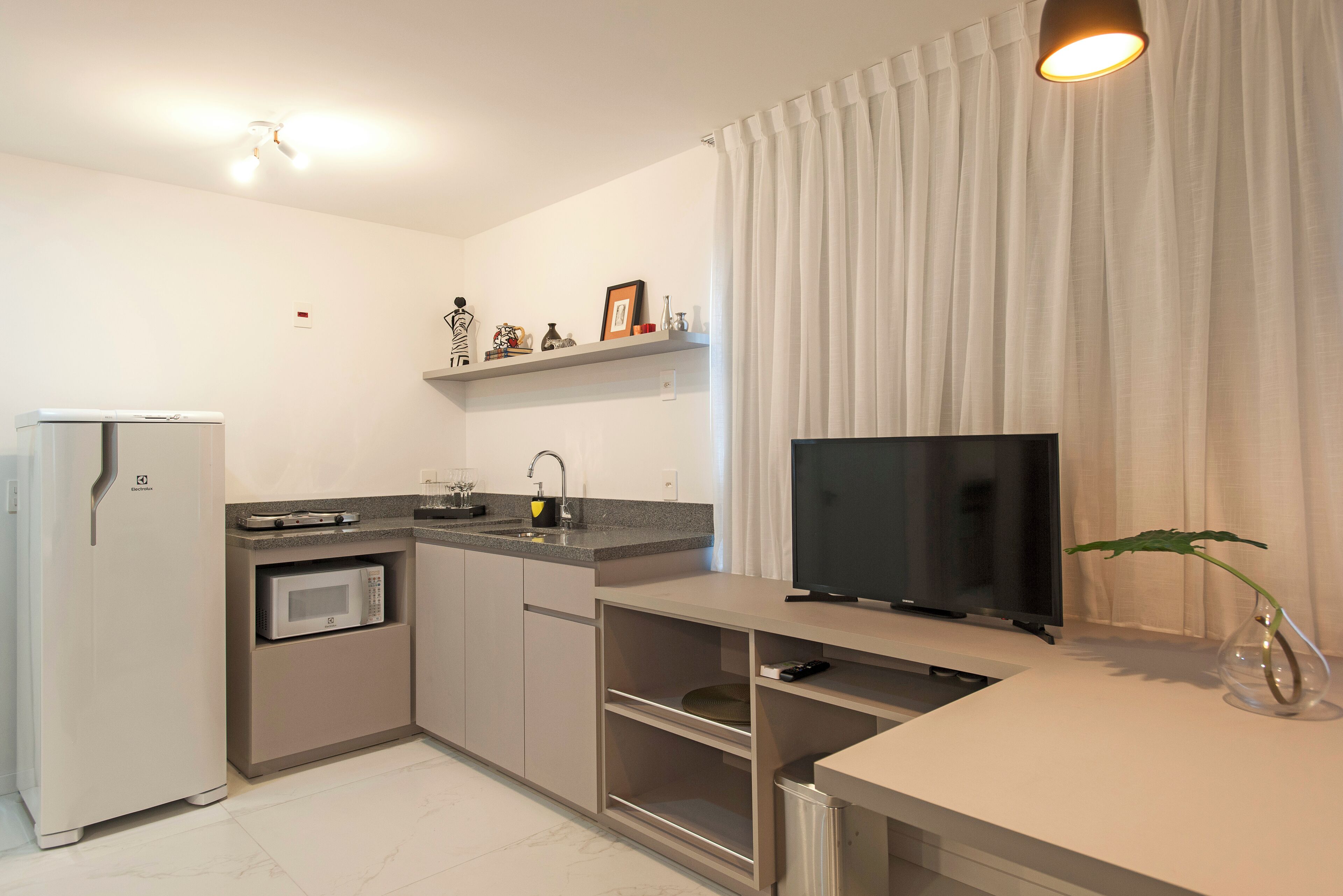 superior studio, 1 double bed | private kitchen | microwave, stovetop, electric kettle, cookware/dishes/utensils