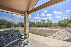 House (6 Bedrooms) | Interior - Luxury San Antonio Retreat: 110-acre Private Ranch (San Antonio)