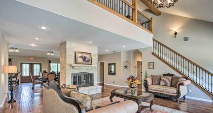 Luxury San Antonio Retreat: 110-acre Private Ranch