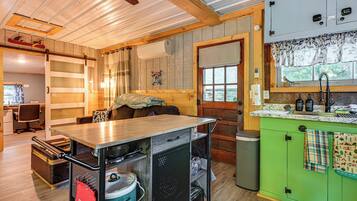 Cottage (1 Bedroom) | Interior