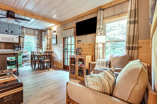 Bright Gladwin Cottage w/ Deck & Kayaks!