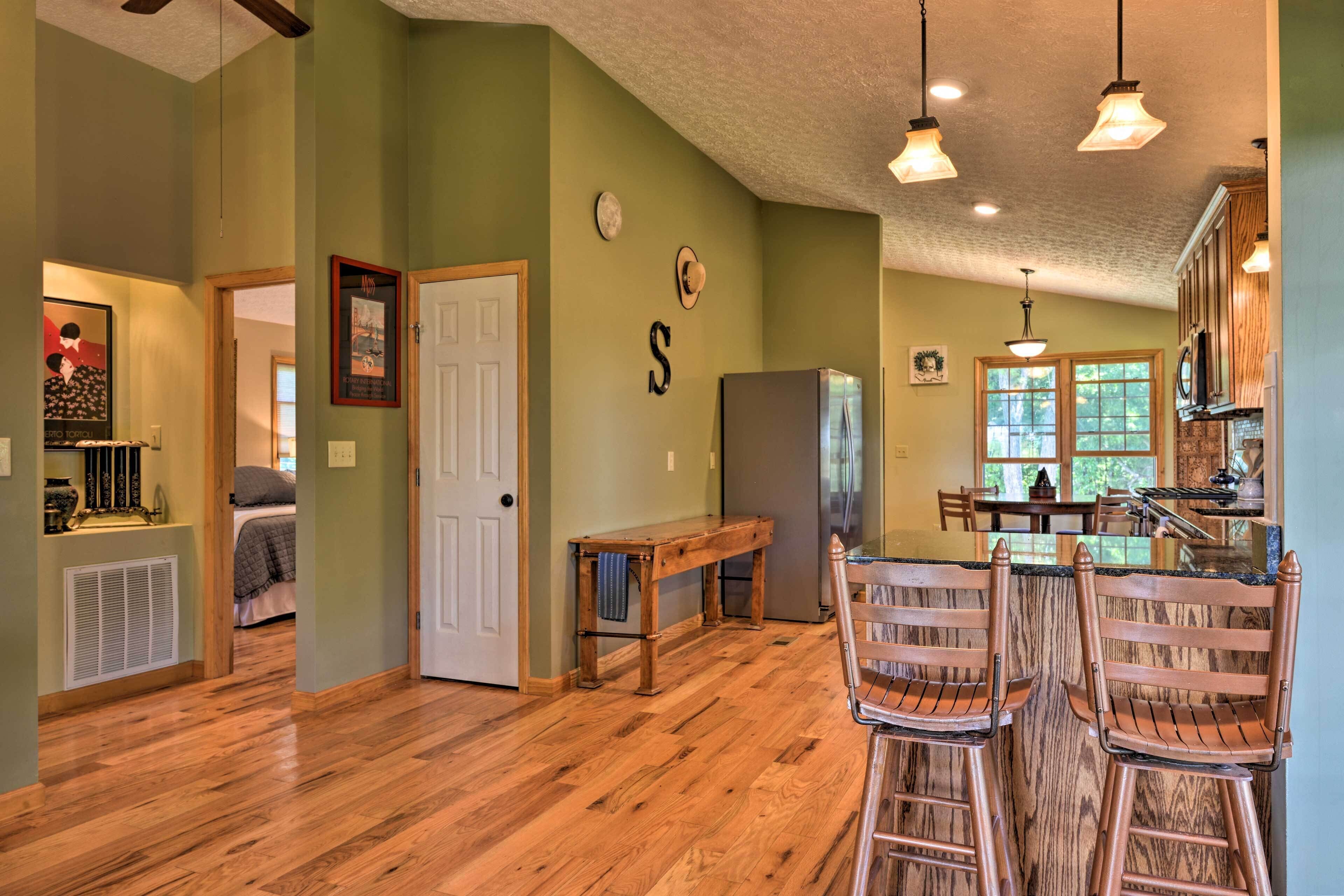 House (2 Bedrooms) | Interior