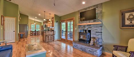 House (2 Bedrooms) | Front of property