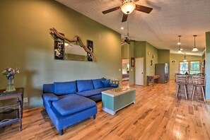 House (2 Bedrooms) | Interior - Charming Galax Retreat w/ Wraparound Deck! (Galax)