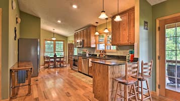 Rumah (2 Bedrooms) | Interior