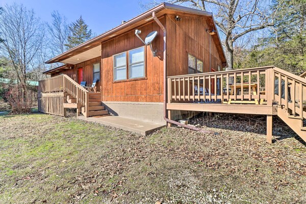 Walk To White River: Home W/ Deck In Flippin! - Mountain Home, AR