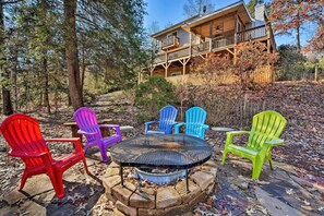 House (4 Bedrooms) | Front of property - Summer in the Smokies! Hayesville Bungalow w/ Deck (Hayesville)