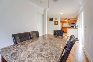 House (3 Bedrooms) | Interior - Glendale Heights Home With Office and Backyard! (Glendale Heights)