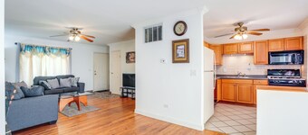 Glendale Heights Home With Office and Backyard!