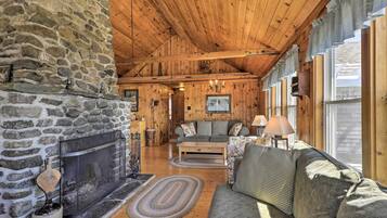 Cottage (3 Bedrooms) | Interior