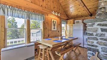 Cottage (3 Bedrooms) | Interior