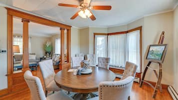 ุงูู
ูุดุฃุฉ ู
ู ุงูุฏุงุฎู