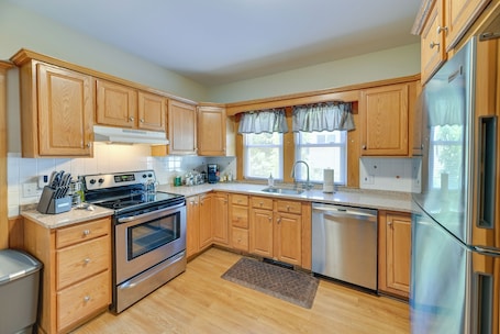 House (4 Bedrooms) | Interior