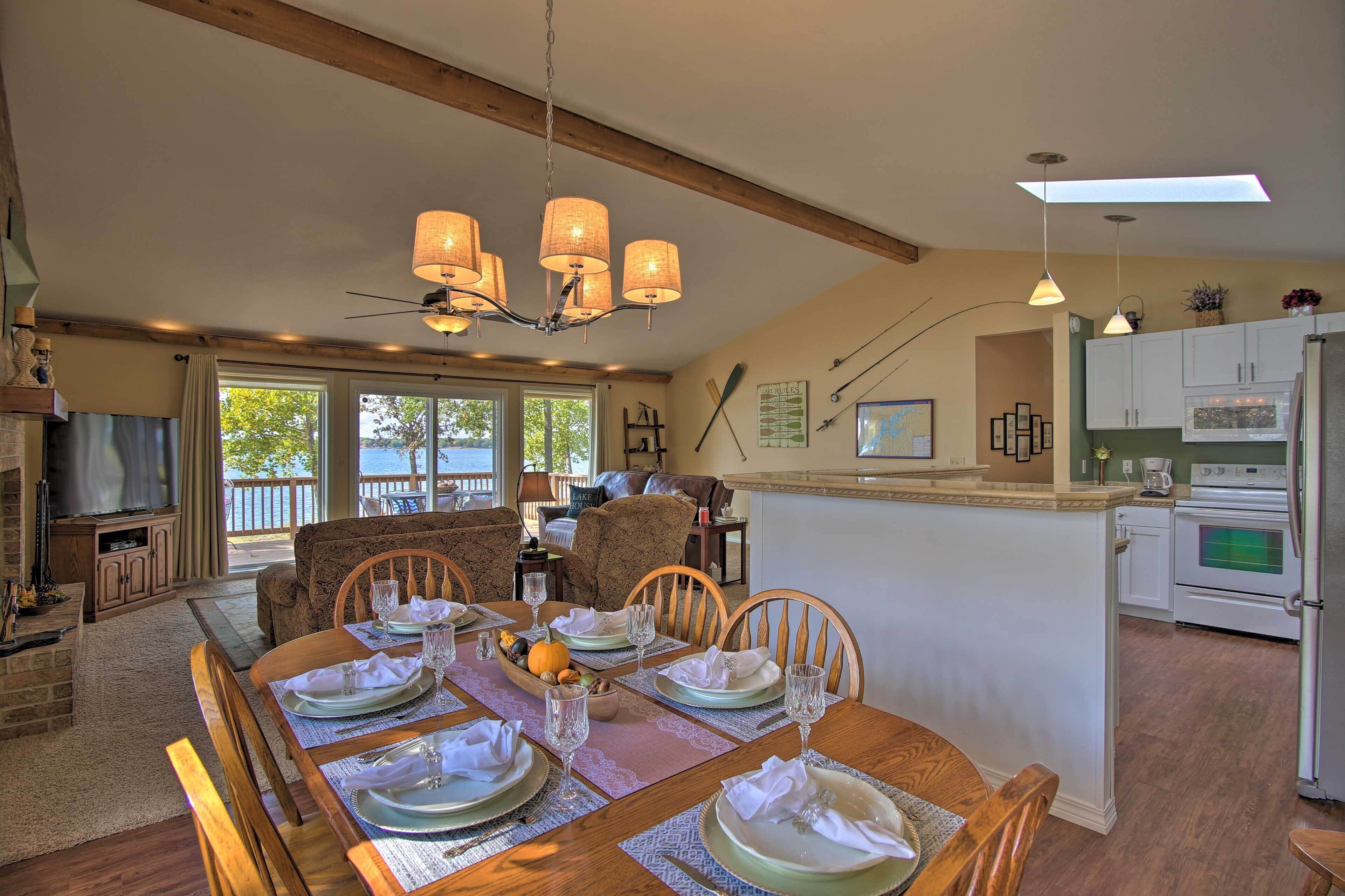 House (4 Bedrooms) | Interior