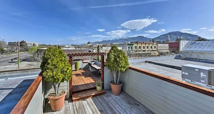 Walkable Downtown Logan Apartment w/ Rooftop Deck