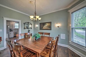 Talo (4 Bedrooms) | Sisätilat