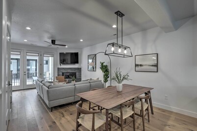 Chic & Sunny Provo Townhome w/ Rooftop Deck!