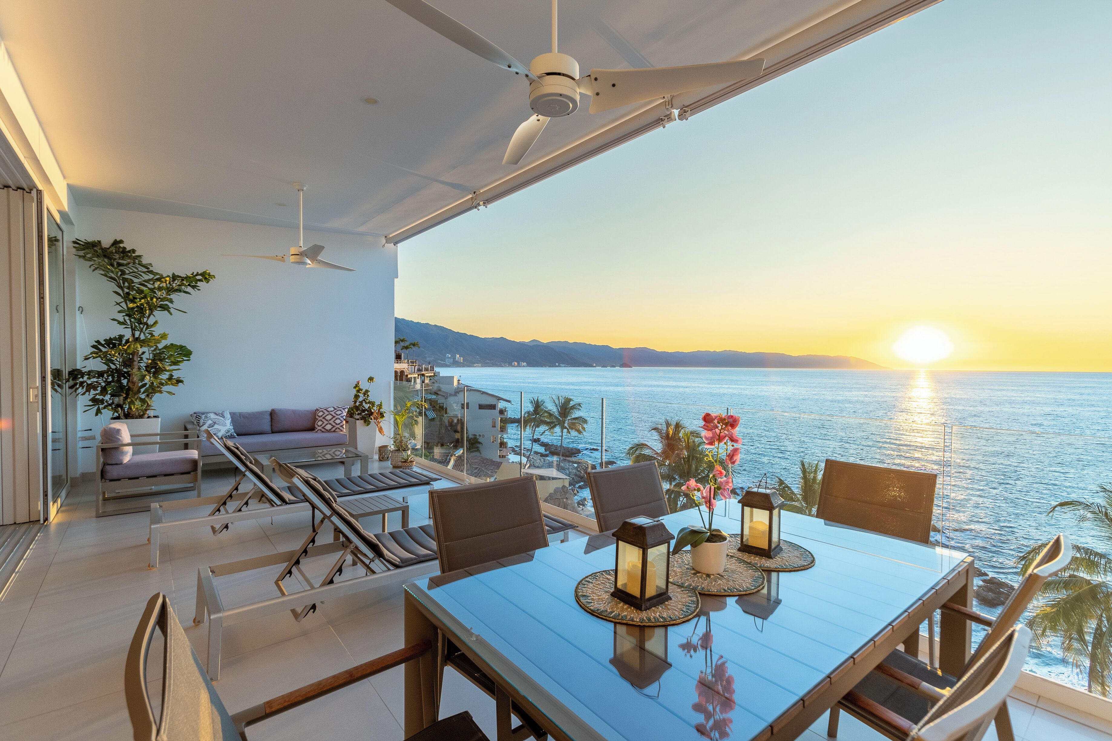Apartment (2 Bedrooms) | Front of property