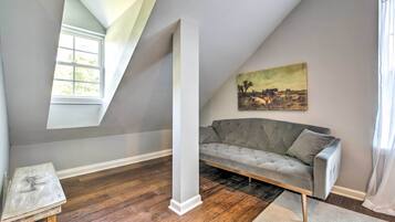 Cottage (2 Bedrooms) | Interior