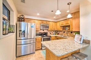 Apartment (2 Bedrooms) | Interior - N Topsail Beach Condo: Panoramic Ocean Views! (Sneads Ferry)