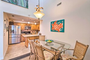 Apartment (2 Bedrooms) | Interior - N Topsail Beach Condo: Panoramic Ocean Views! (Sneads Ferry)