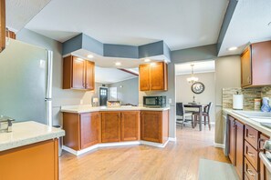 House (3 Bedrooms) | Interior - Serene Presque Isle Harbor Home on Sunrise Side! (Presque Isle)