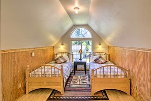 Rumah (4 Bedrooms) | Interior