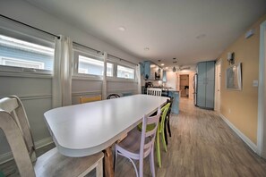 Cottage (3 Bedrooms) | Interior - 1 Mi to Presque Isle: Waterfront Lake Erie Cottage (Erie)