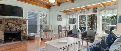 House (3 Bedrooms) | Front of property