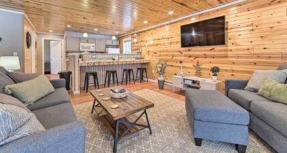 Lovely Elmira Cabin w/ Deck, 18 Mi to Gaylord