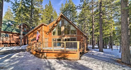 4 Mi to Dtwn Truckee: Tahoe Donner Home w/ Hot Tub
