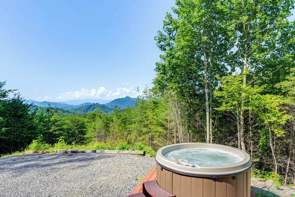 House (3 Bedrooms) | Interior - Bryson City Cabin Rental w/ Views & Hot Tub (Bryson City)