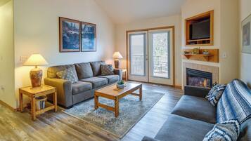 Apartment (3 Bedrooms) | Front of property