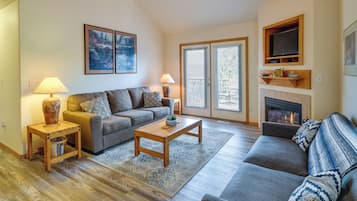 Apartment (3 Bedrooms) | Front of property