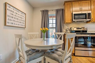 Apartment (1 Bedroom) | Interior