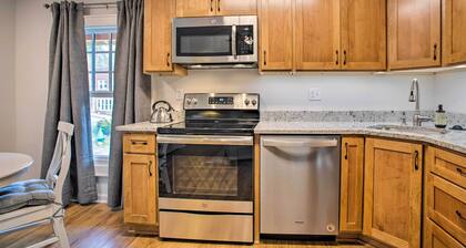 Walk to Dining: Saluda Main Street Retreat!