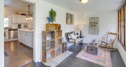 South Haven Farmhouse w/ Fire Pit, 4 Mi to Beach!
