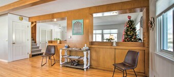 Cozy Postville Retreat w/ Fireplaces & Yard!