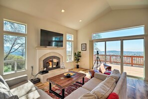 House (4 Bedrooms) | Front of property - Hot Tub & Mtn Views: Peaceful Columbia Retreat! (Columbia)